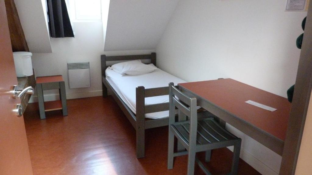 La Maison Des Randonneurs Pansiyon Auxerre Oda fotoğraf