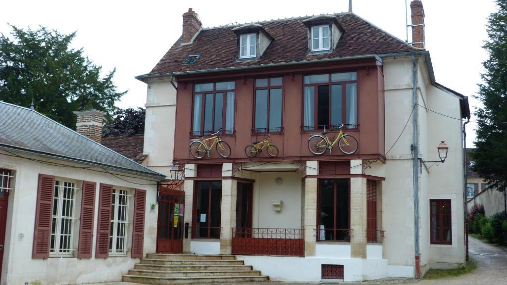 La Maison Des Randonneurs Pansiyon Auxerre Dış mekan fotoğraf